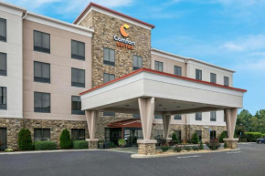 Comfort Suites